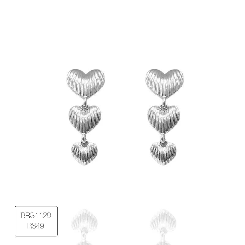 Brinco Tres Coracoes Texturizados Mon Amour Prateado